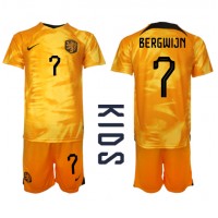 Nederland Steven Bergwijn #7 Fotballklær Hjemmedraktsett Barn VM 2022 Kortermet (+ korte bukser)